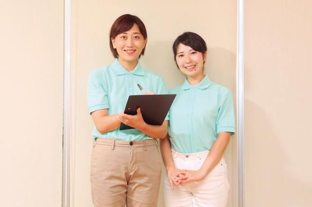 経験ゼロから始めた方や週2日〜無理なく働いている方など、さまざまな方が第一線で活躍しています。