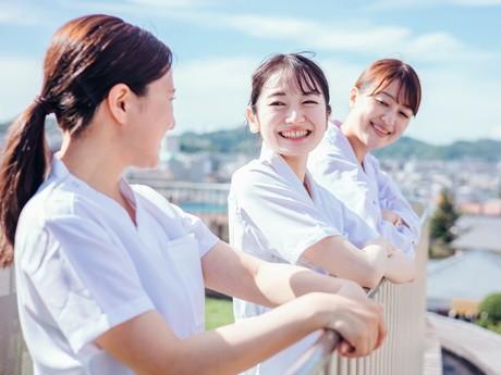 【日勤病棟サポート・】土日祝休み｜残業なし・原則定時退社｜研修あり｜資格取得支援あり｜日勤のみ日勤病棟サポート