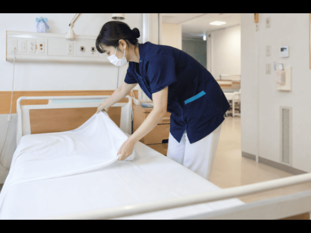 【夜勤専従の看護助手】ケアミックス病院での夜勤専従／週1日〜相談可能です夜勤専従の看護助手