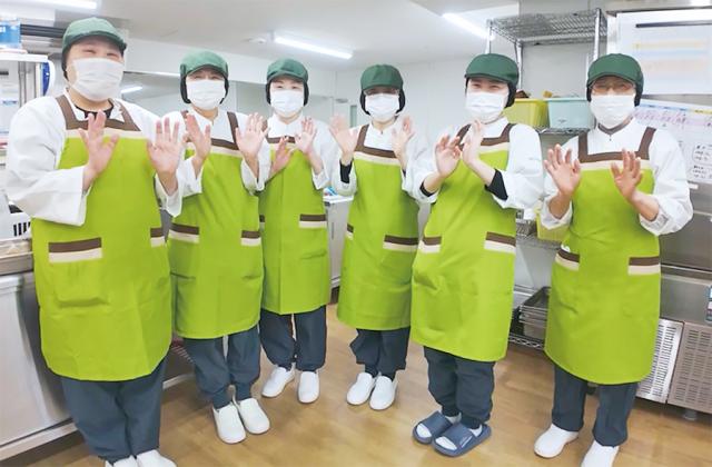 【調理補助】リニューアルにつきオープニングスタッフ10名大募集！週2〜OK！資格・経験不問！車通勤可高齢者施設内の厨房での調理補助