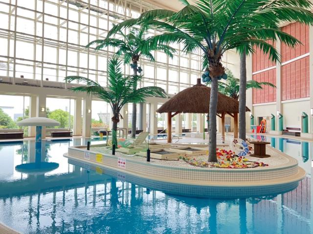 週2日、1日4時間〜OK！亀戸スポーツセンターにてインストラクター大募集！！未経験OK！髪色自由♪スポーツジムのフロントスタッフ