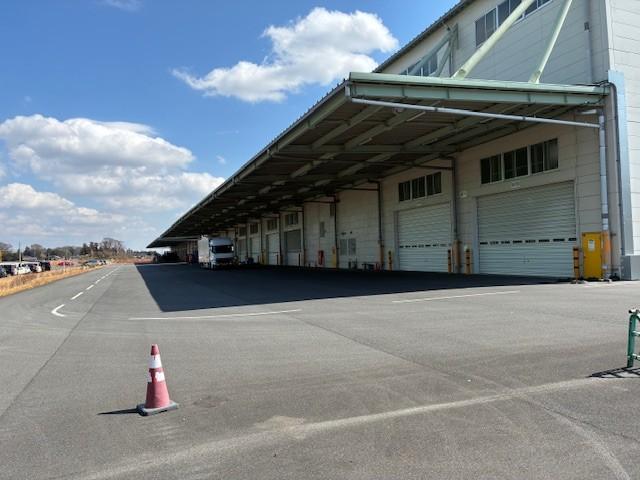 チームを組んで作業を進めるので安心◎
正社員も近くにおり、質問・相談がスグにできる好環境です。
