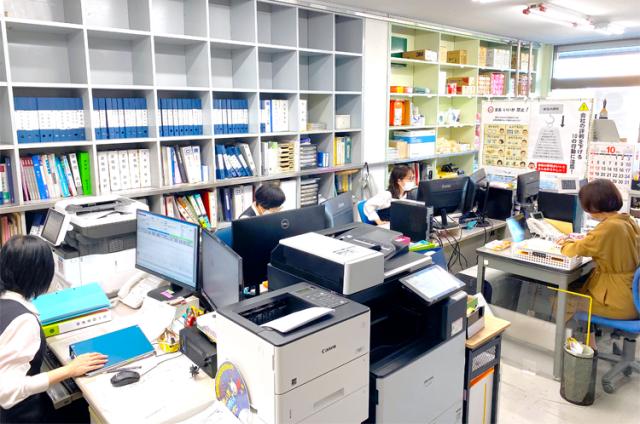 事務経験を活かせる◇30代〜50代女性が活躍中！◇土日祝休み◇残業ほぼなし塗料商社での一般事務