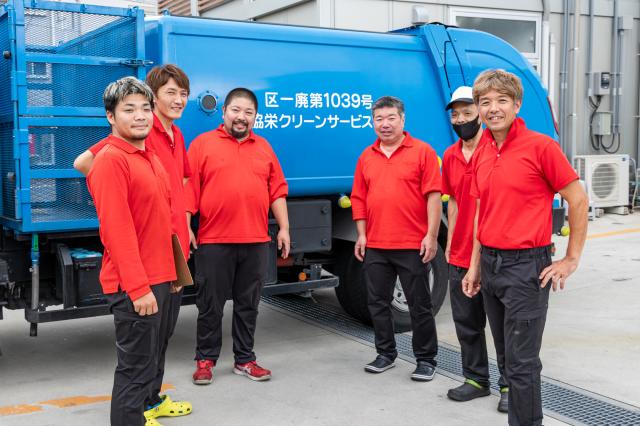 仲間との時間も楽しい！！でもみんな仕事は真面目です！