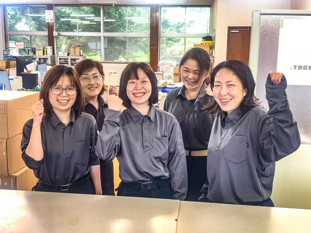 20代〜50代の女性スタッフが多数活躍中!コツコツ・黙々と取り組める、シンプルな作業をお任せします。