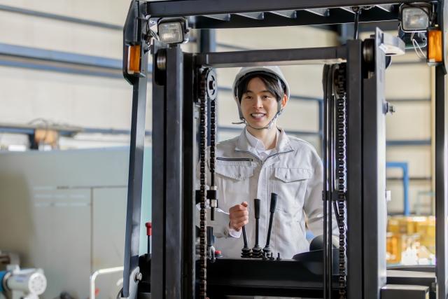 美濃市極楽寺/金属部品の熱処理加工・運搬作業/大手上場企業のお仕事/高時給/土曜・日曜休/祝い金あり金属部品の熱処理加工作業、熱処理後製品の硬度検査・運搬作業