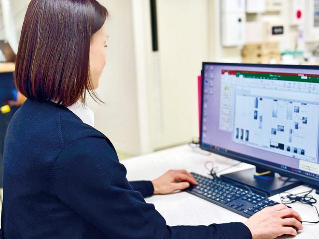 30〜50代の女性活躍中！安定したメーカー勤務で土日祝休み◎プライベートも大切にできます。