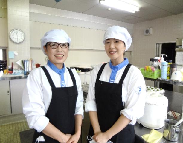 勤務は週2日〜OK!時間は4パターンから選べます。
気軽にご相談ください。